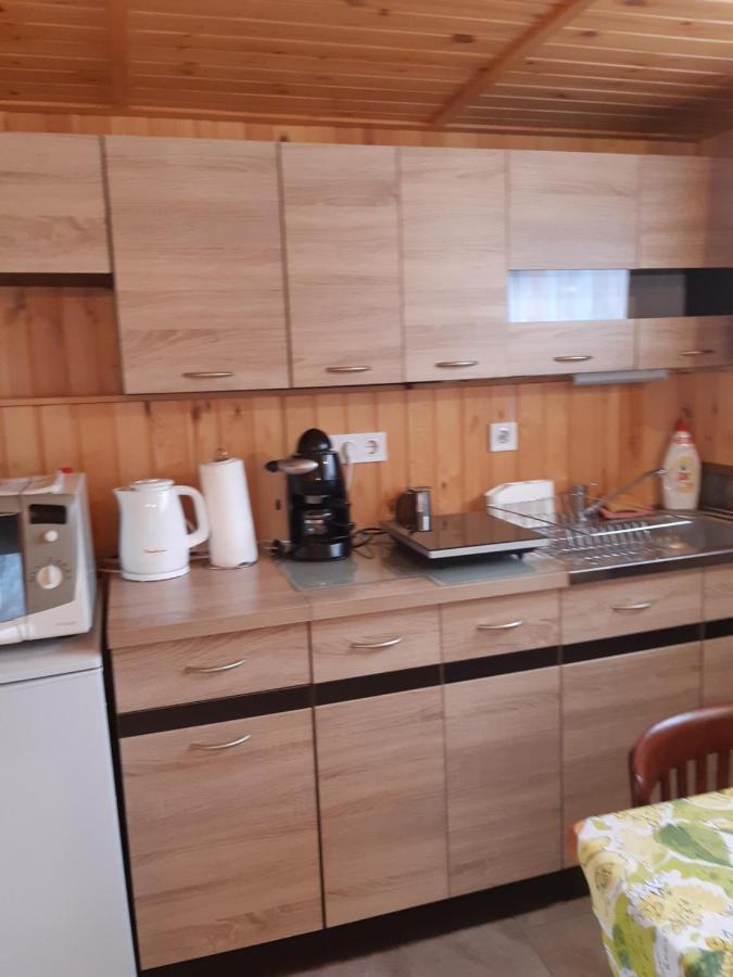 Mátyás Apartman Tard Exterior foto